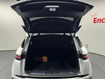 2025 Land Rover Range Rover Evoque с пробегом 7 524 км