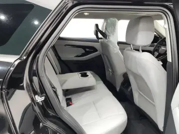 2025 Land Rover Range Rover Evoque с пробегом 8 163 км