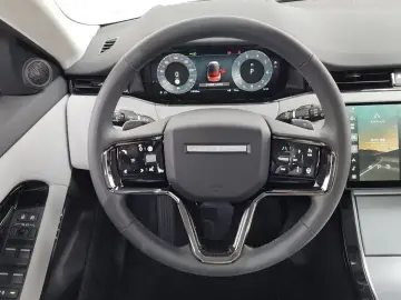 2025 Land Rover Range Rover Evoque с пробегом 8 163 км