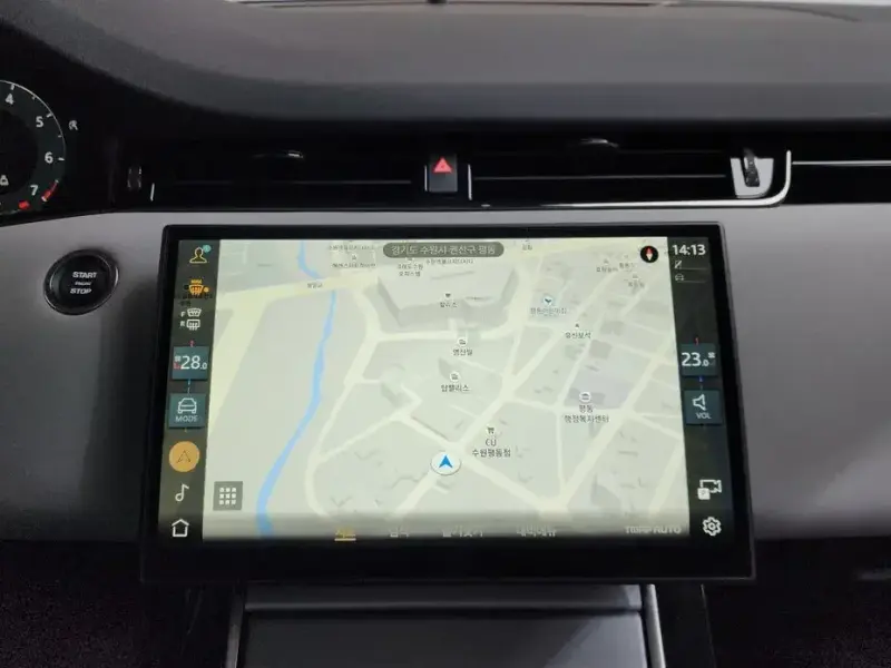 2025 Land Rover Range Rover Evoque с пробегом 8 163 км