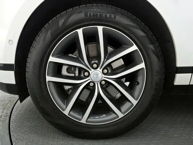 2024 Land Rover Range Rover Evoque с пробегом 14 028 км