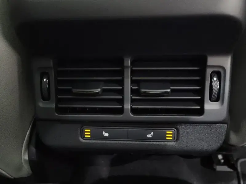 2025 Land Rover Range Rover Evoque с пробегом 8 163 км