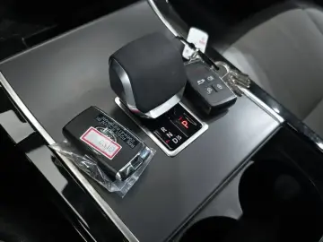 2024 Land Rover Range Rover Evoque с пробегом 14 028 км