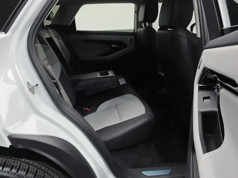 2025 Land Rover Range Rover Evoque с пробегом 10 348 км