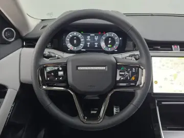 2025 Land Rover Range Rover Evoque с пробегом 10 348 км