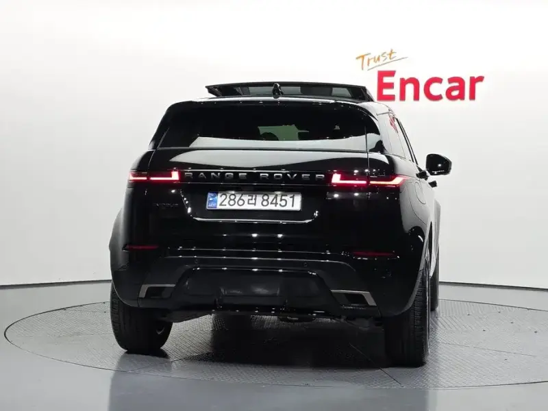 2025 Land Rover Range Rover Evoque с пробегом 799 км