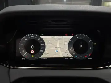 2025 Land Rover Range Rover Evoque с пробегом 799 км