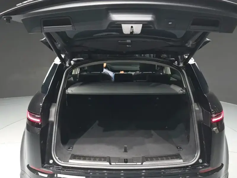 2025 Land Rover Range Rover Evoque с пробегом 1 389 км