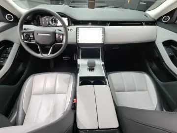 2025 Land Rover Range Rover Evoque с пробегом 18 501 км