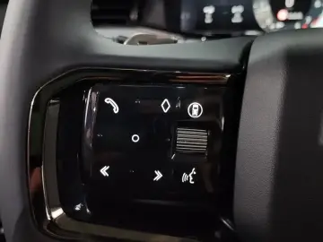 2025 Land Rover Range Rover Evoque с пробегом 18 501 км