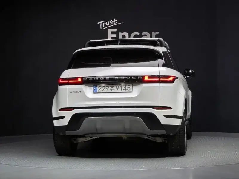 2024 Land Rover Range Rover Evoque с пробегом 14 878 км