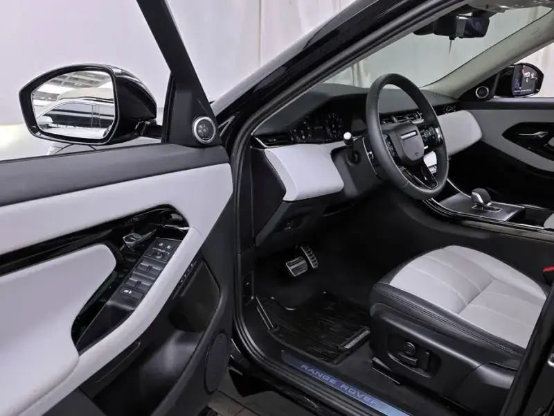 2024 Land Rover Range Rover Evoque с пробегом 10 327 км