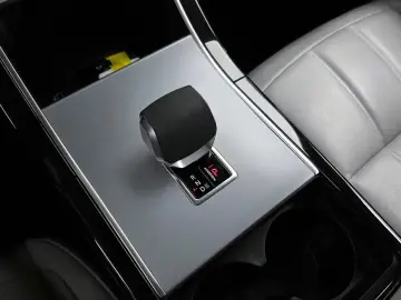 2024 Land Rover Range Rover Evoque с пробегом 14 878 км