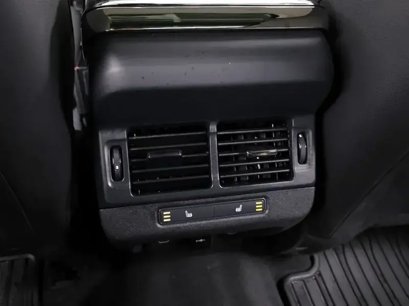 2024 Land Rover Range Rover Evoque с пробегом 10 327 км