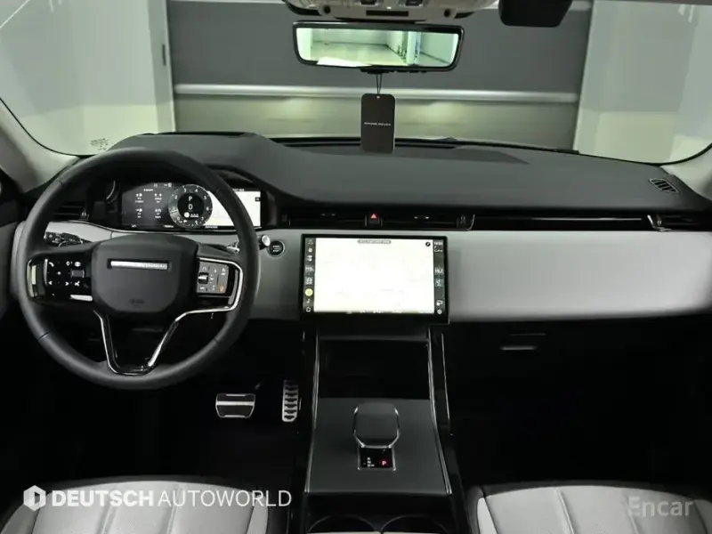 2025 Land Rover Range Rover Evoque с пробегом 18 500 км
