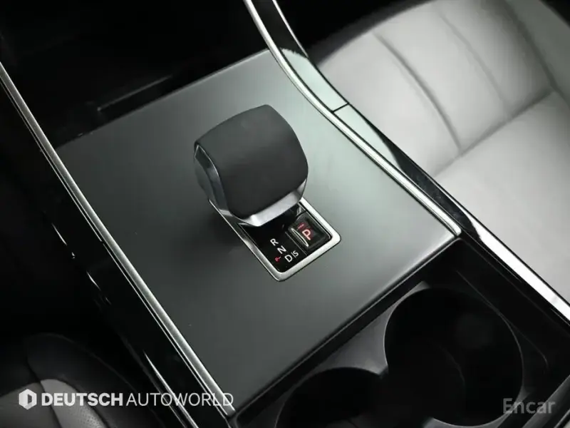 2025 Land Rover Range Rover Evoque с пробегом 18 500 км