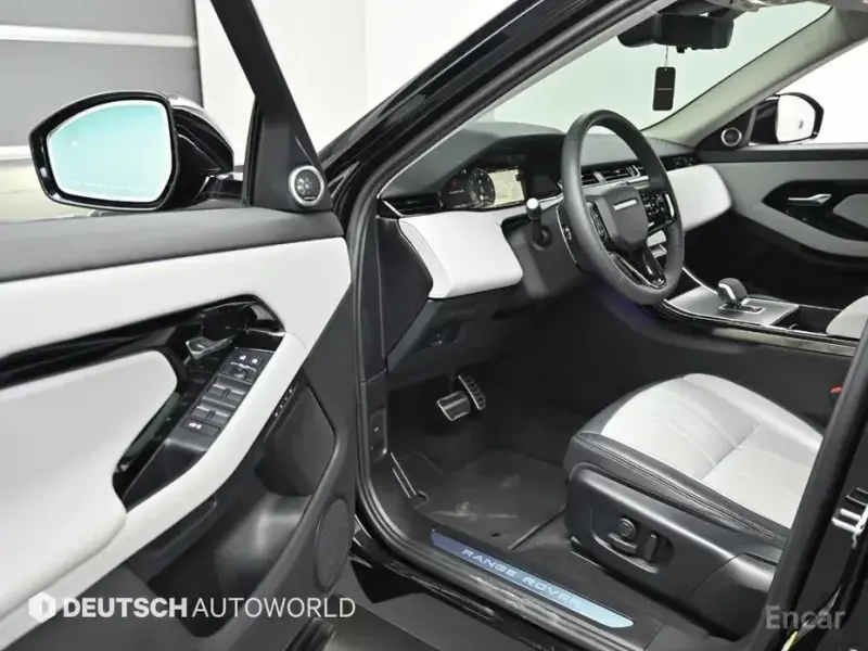2025 Land Rover Range Rover Evoque с пробегом 18 500 км