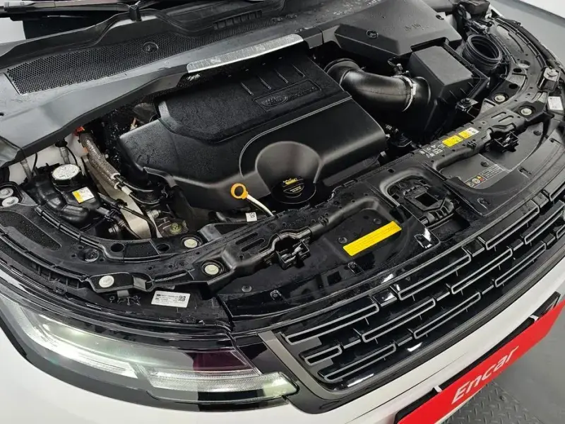 2025 Land Rover Range Rover Evoque с пробегом 1 765 км