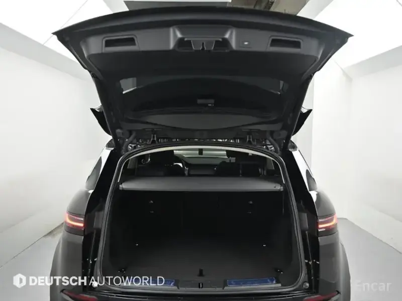 2025 Land Rover Range Rover Evoque с пробегом 18 500 км