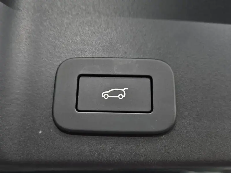 2025 Land Rover Range Rover Evoque с пробегом 1 765 км