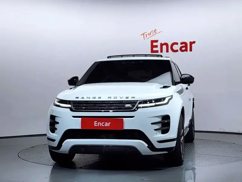 2025 Land Rover Range Rover Evoque с пробегом 1 897 км