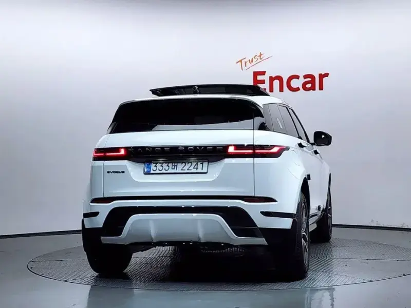 2025 Land Rover Range Rover Evoque с пробегом 1 897 км