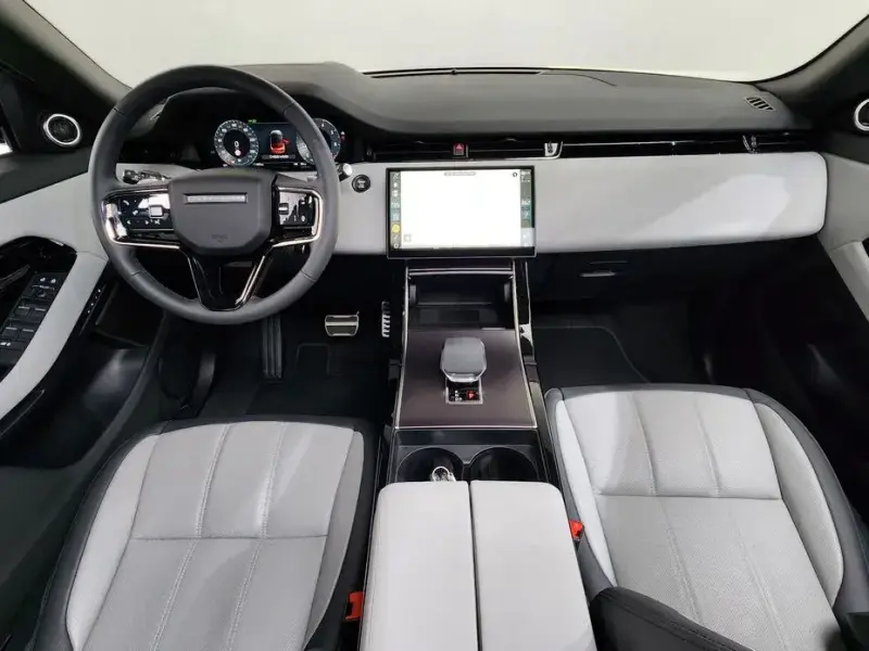 2025 Land Rover Range Rover Evoque с пробегом 1 897 км
