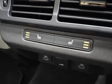 2025 Land Rover Range Rover Evoque с пробегом 1 030 км
