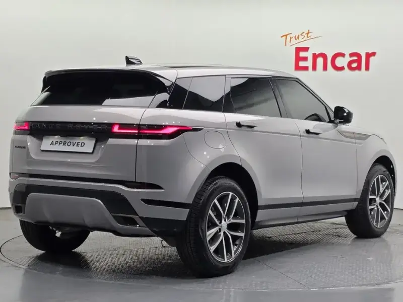 2025 Land Rover Range Rover Evoque с пробегом 3 458 км