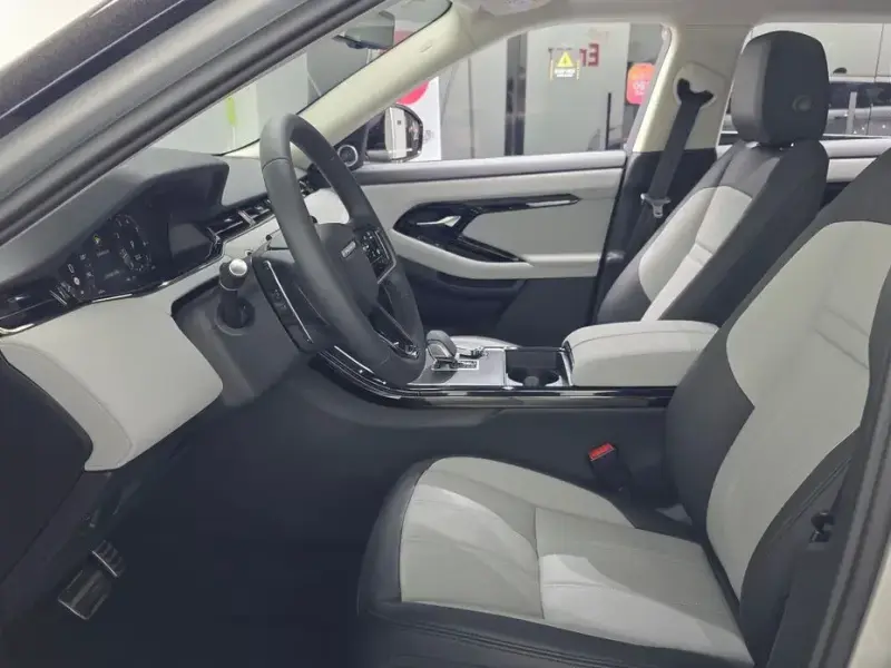 2025 Land Rover Range Rover Evoque с пробегом 3 458 км