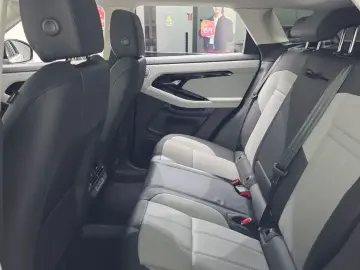 2025 Land Rover Range Rover Evoque с пробегом 3 458 км