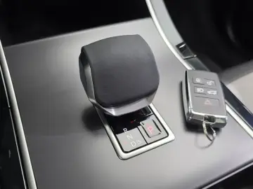 2025 Land Rover Range Rover Evoque с пробегом 3 458 км