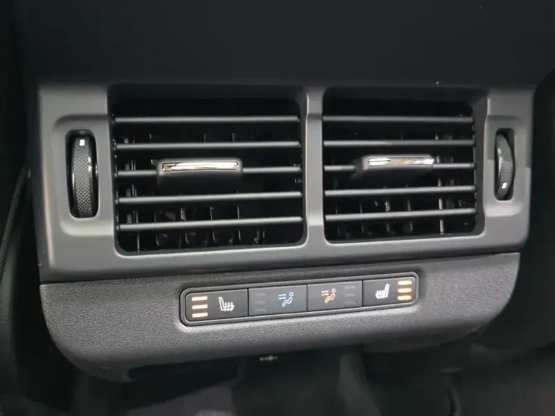 2025 Land Rover Range Rover Evoque с пробегом 3 458 км