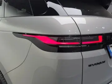 2025 Land Rover Range Rover Evoque с пробегом 3 458 км