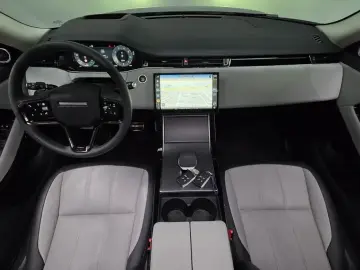 2025 Land Rover Range Rover Evoque с пробегом 9 741 км