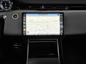2025 Land Rover Range Rover Evoque с пробегом 9 741 км