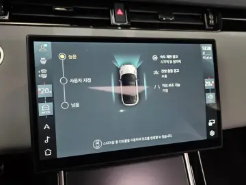 2025 Land Rover Range Rover Evoque с пробегом 9 741 км