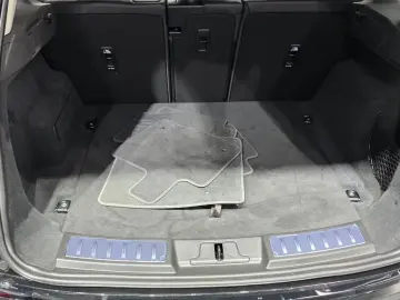 2025 Land Rover Range Rover Evoque с пробегом 9 741 км