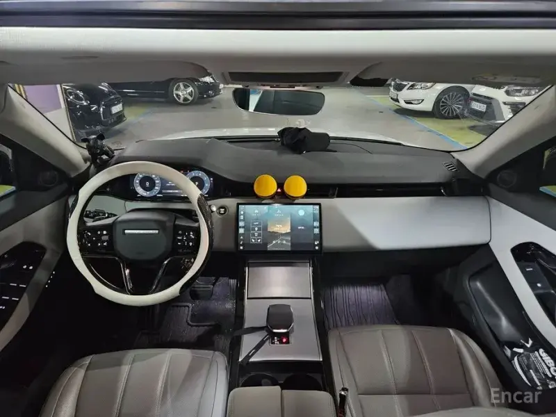2024 Land Rover Range Rover Evoque с пробегом 23 500 км