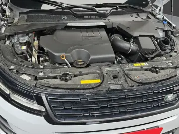 2025 Land Rover Range Rover Evoque с пробегом 9 344 км