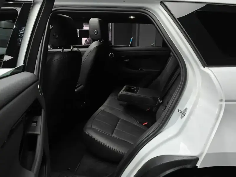 2025 Land Rover Range Rover Evoque с пробегом 9 344 км