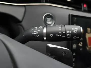 2025 Land Rover Range Rover Evoque с пробегом 9 344 км