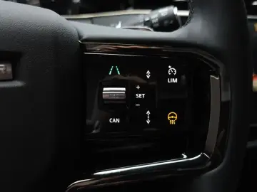 2025 Land Rover Range Rover Evoque с пробегом 9 344 км