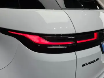 2025 Land Rover Range Rover Evoque с пробегом 9 344 км