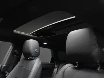 2025 Land Rover Range Rover Evoque с пробегом 9 344 км