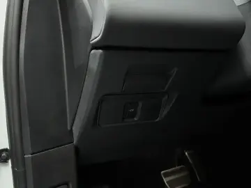 2025 Land Rover Range Rover Evoque с пробегом 9 344 км