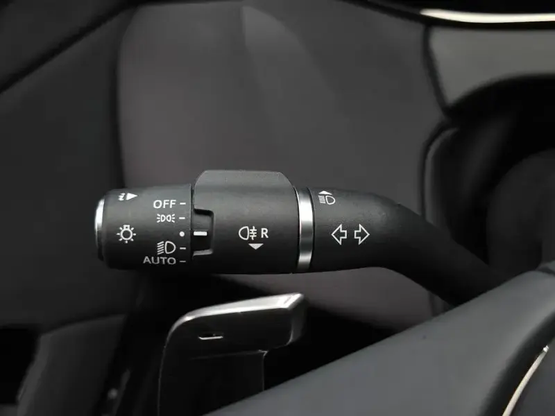 2025 Land Rover Range Rover Evoque с пробегом 9 344 км
