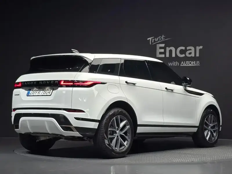 2024 Land Rover Range Rover Evoque с пробегом 9 390 км