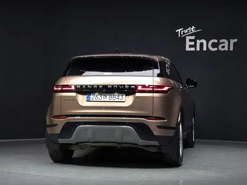 2025 Land Rover Range Rover Evoque с пробегом 12 065 км