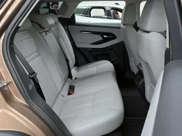 2025 Land Rover Range Rover Evoque с пробегом 12 065 км